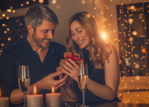 Liebe und Beziehung: Foto: © detailblick / AdobeStock / #188132342